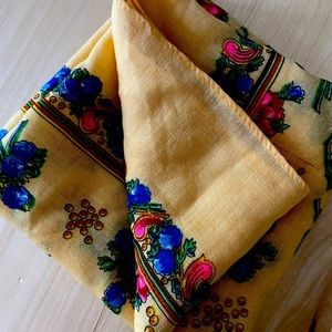 Vintage 100% Virgin Wool Scarf